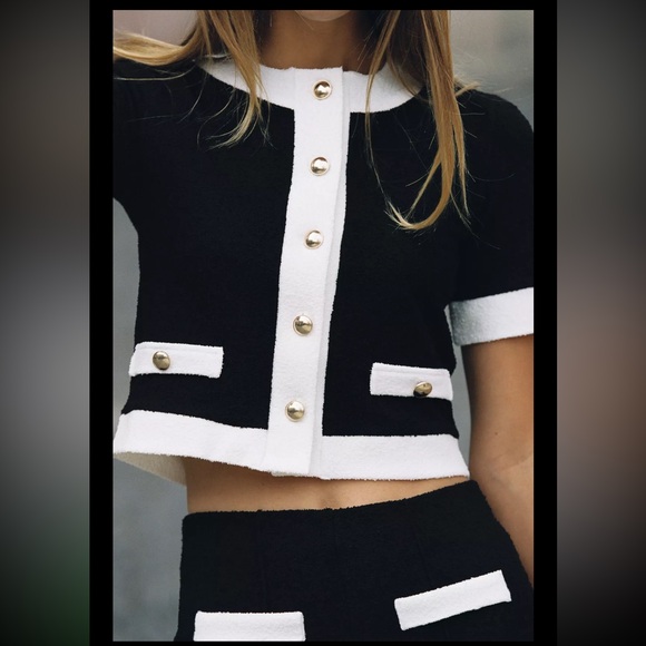 Zara Tops - Zara Black and White Cropped Knit Button Cardigan